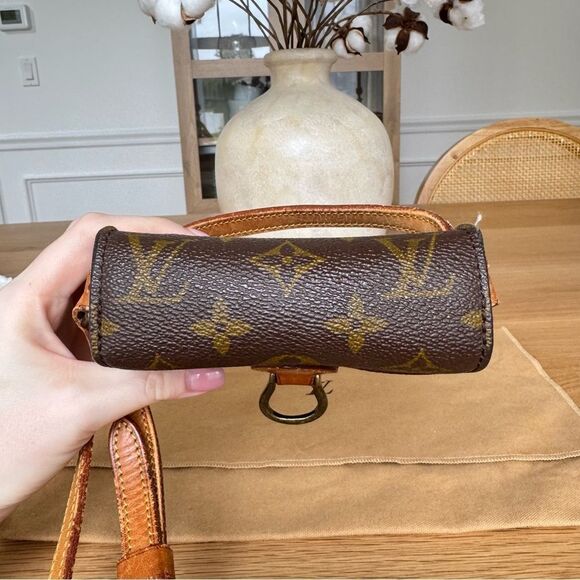 ✅AUTH✅LOUIS VUITTON SAINT CLOUD MINI BAG - Picture 8 of 15